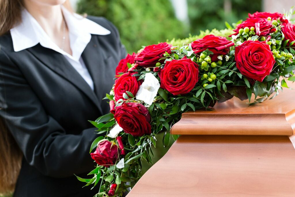 fleurs sur un cercueil